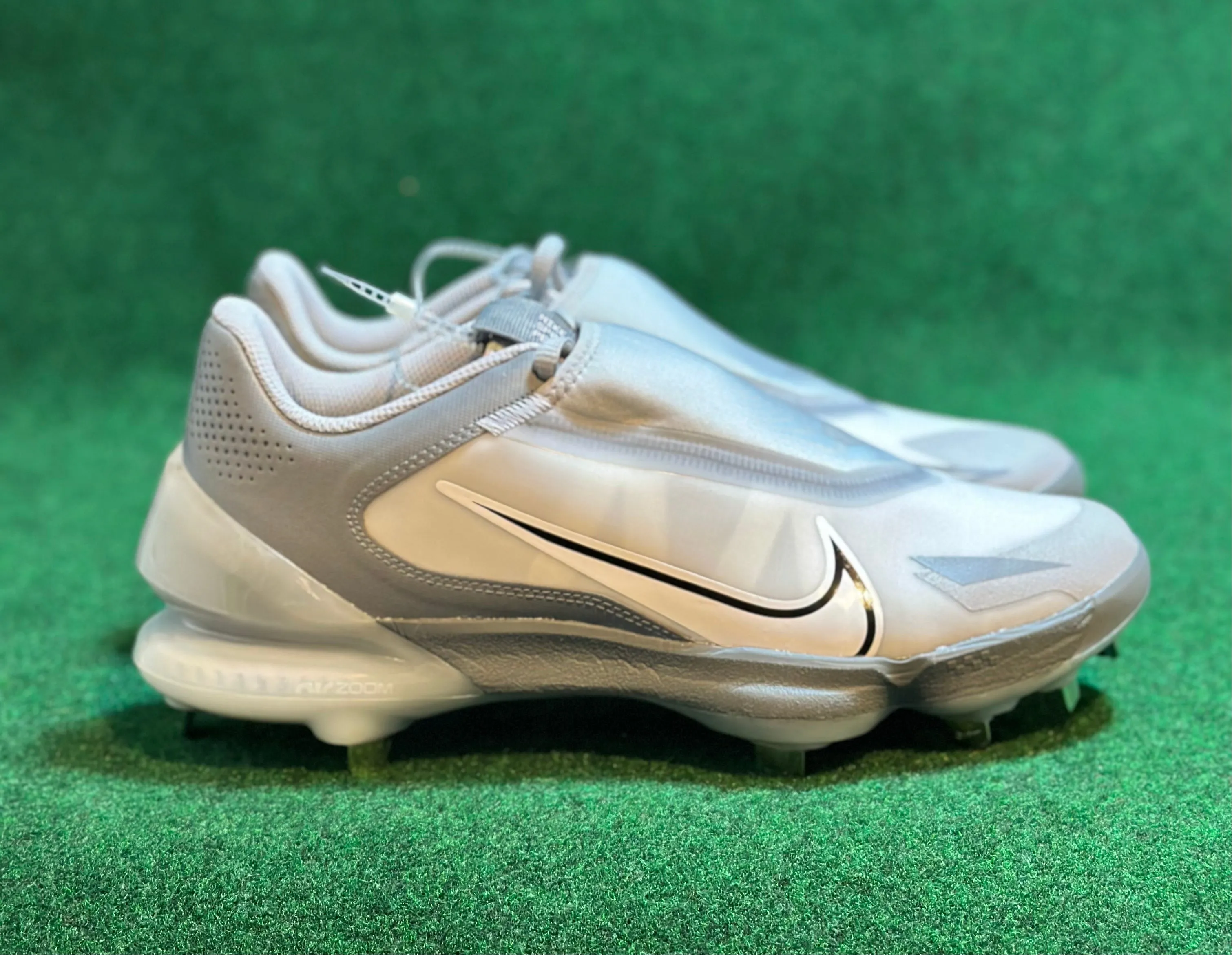 Nike Force Zoom Trout 8 Pro Metal Baseball Cleats Grey White CZ5915-001 Men Size