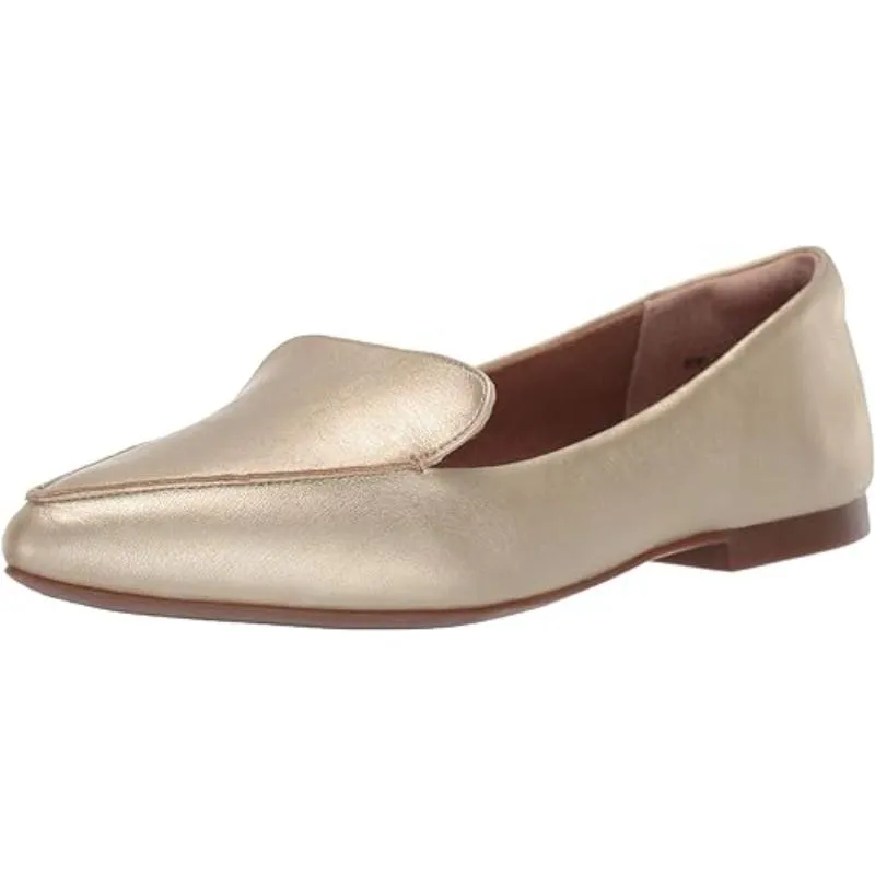 Sleek Minimalist Leather Loafer For Women