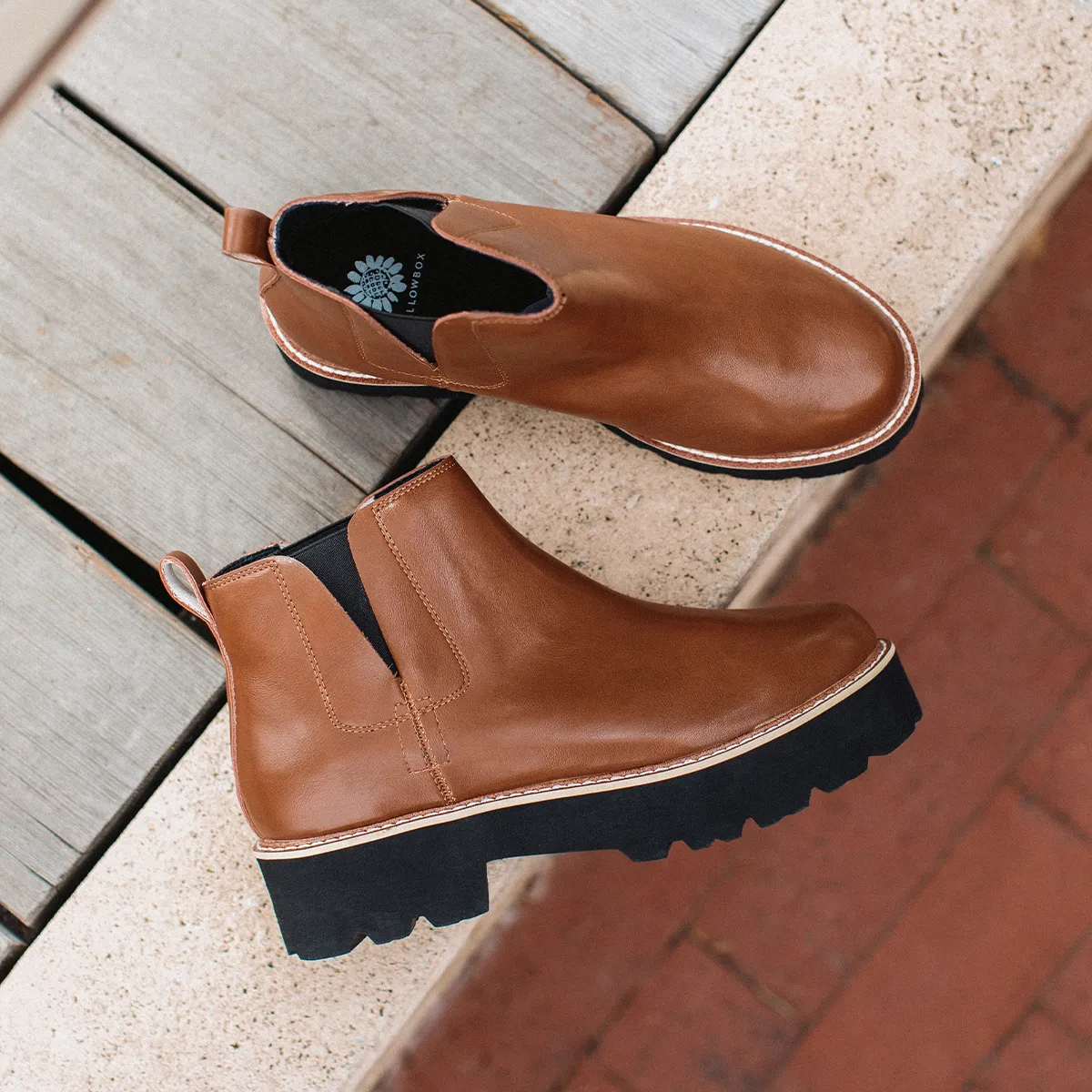 Zari Chelsea Boot