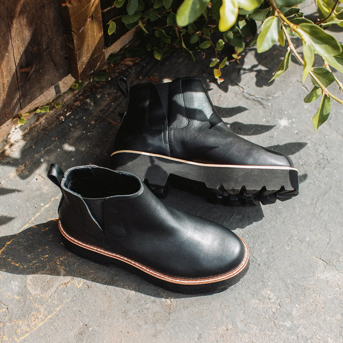 Zari Chelsea Boot