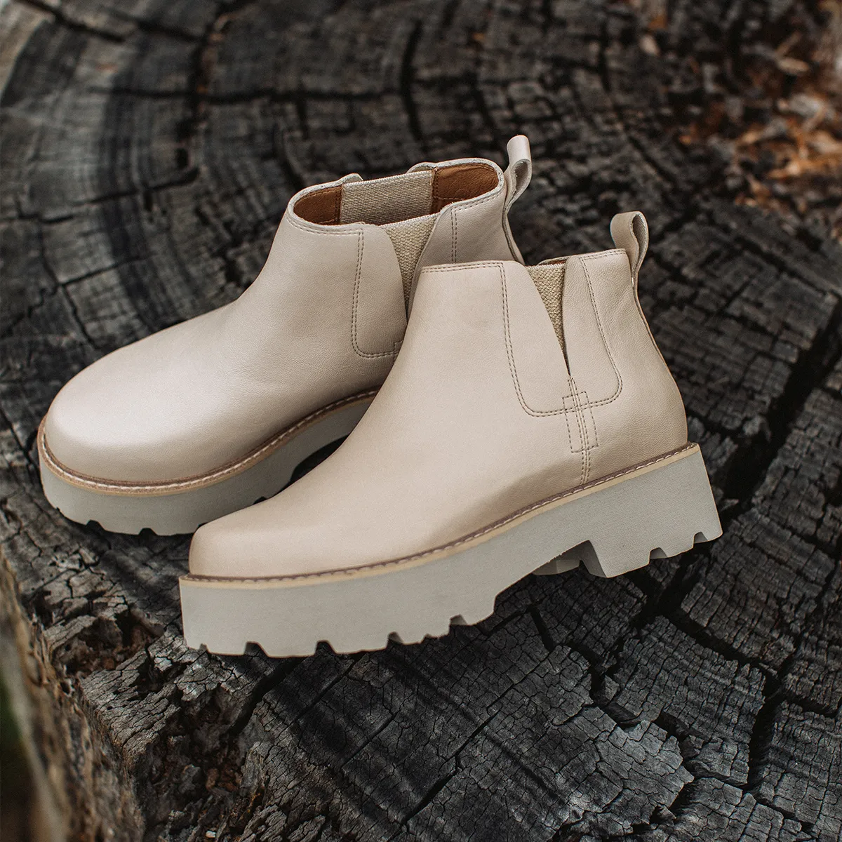 Zari Chelsea Boot